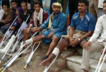 جرحى المرتزقة في تعز يصعّدون الاحتجاجات ويغلقون المكاتب الحيوية