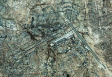 عشرات الصواريخ والمسيّرات تمطر قاعدة الملك خالد.. صنعاء تسحق البنية العسكرية للعدوان وتدشّن مرحلة الرد الأشد